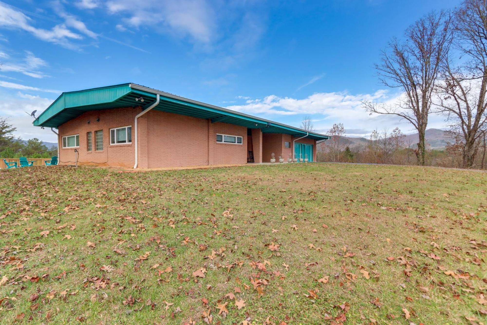 Stunning Copperhill Retreat With Mountain Views! Villa Exterior photo